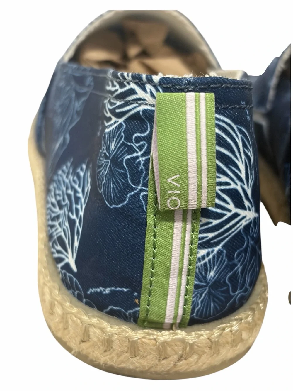 Vionic Blue & White Beach Laguna Espadrille Slip Ons - Like New - Size 8
